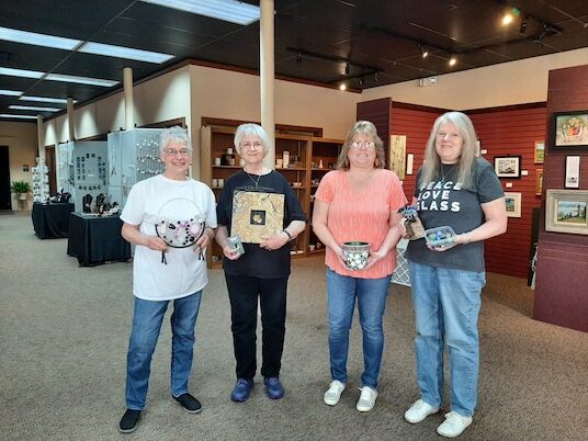 Heartland Art Gallery to celebrate the Year of Glass